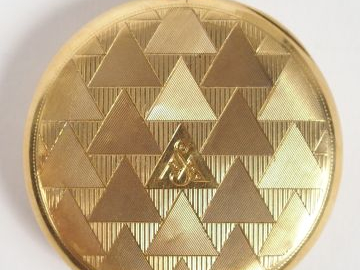 Montre de gousset chronomètre en or jaune.  Poids tel: 51,1gr