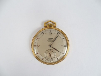 Vente aux enchères TISSOT. Montre de gousset extra-plate en or jaune. Diam. 46mm Poids te