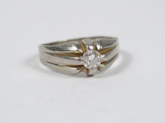 Vente aux enchères Solitaire monture or blanc 14K, ornée d'un diamant taille moderne de 0