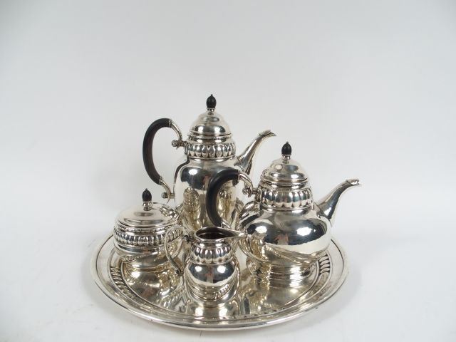GEORG JENSEN. Service à café et à thé en argent comprenant 4 pièces de