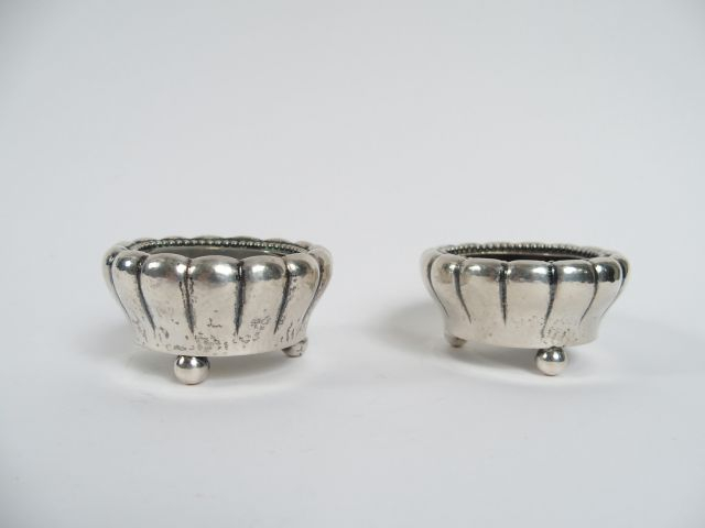 GEORG JENSEN. Paire de salerons en argent. Poids: 90gr