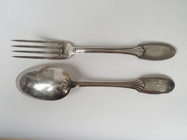 Couvert d'enfant en argent, poinçon Minerve, à décor de palmettes styl