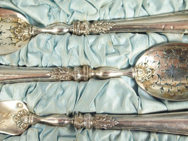 Service à hors d'oeuvre en argent. Dans son coffret.  Poids: 90 gr