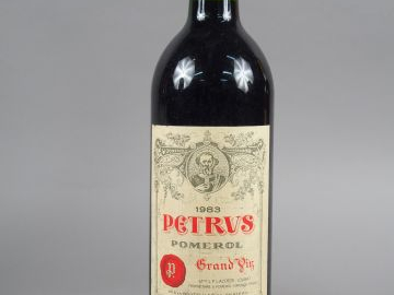 1 BOUTEILLE - PETRUS POMEROL - 1983