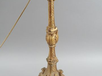 Pique-cierge XVIIIème en bois doré, monté en lampe
