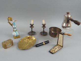 Vente aux enchères Casserole en argent (poids : 195 g), nécessaire à couture Napoléon III