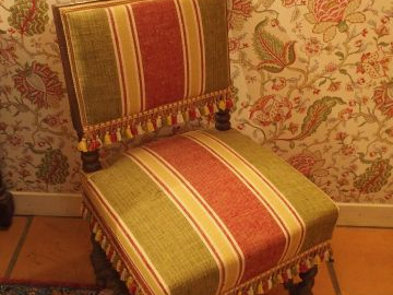 Paire de chaises de style Louis XIII, piètement tors