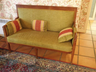 Vente aux enchères Banquette de style Directoire en merisier, pieds avant fuselés, pieds 