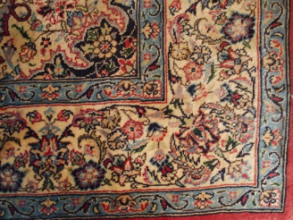 Vente aux enchères Tapis mécanique, fond rosé et vert amande