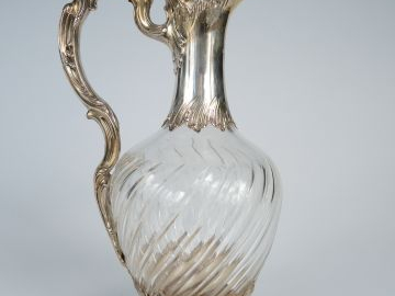 Aiguière de style Louis XV en cristal et argent, poinçon Minerve, à dé