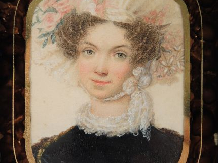 Dans un étui en maroquin bordeaux 'portrait de la Baronne de Carayon L