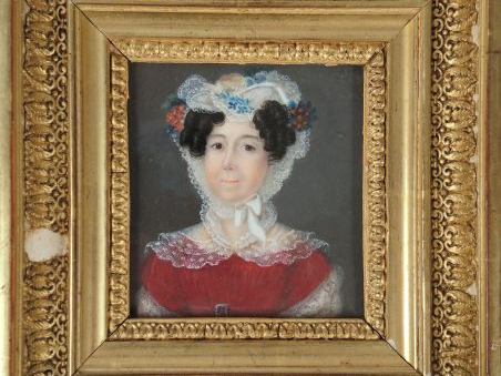 Miniature XIXème « Portrait de la Marquise de Lespinay ». 8,5 x 8 cm