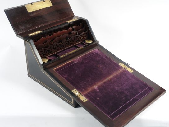 Ecritoire Napoléon III en bois noirci et marqueterie Boulle, travail d