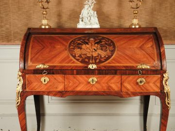 Bureau cylindre Transition Louis XV-Louis XVI en placage de bois de ro