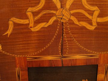 Coiffeuse hollandaise début XIXe de style Louis XVI en marqueterie à d