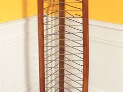 Vente aux enchères Porte-assiettes en acajou