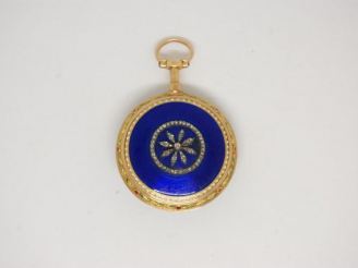 Vente aux enchères Montre de col Louis XVI en or, cadran et mécanisme signé Imer à Paris.