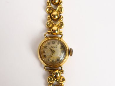 Montre de marque Ultra, bracelet et cadran en or. Poids : 24.5 g tel A
