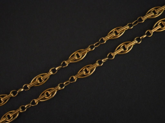 Vente aux enchères Giletière en or.  Poids : 20,70 g   