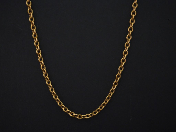 Collier en or, maille forçat. Long. 52 cm Poids : 29,30 g   