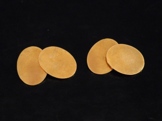Vente aux enchères Paire de boutons de manchettes en or jaune 9k.  Poids. 8,13 g   