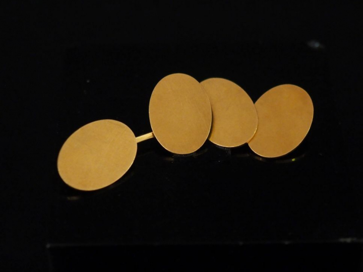 Paire de boutons de manchettes en or jaune.  Poids. 10,35 g   