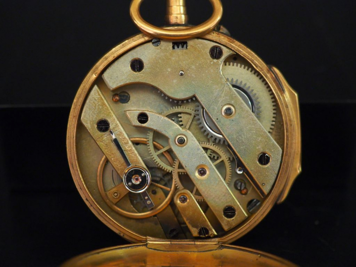 Montre de gousset Napoléon III en or, cuvette en or. Poids tel : 56,15