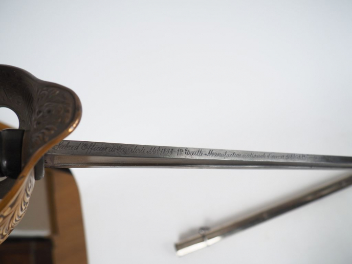 Sabre de cavalerie modèle 1896 pour officier, lame droite dos plat por