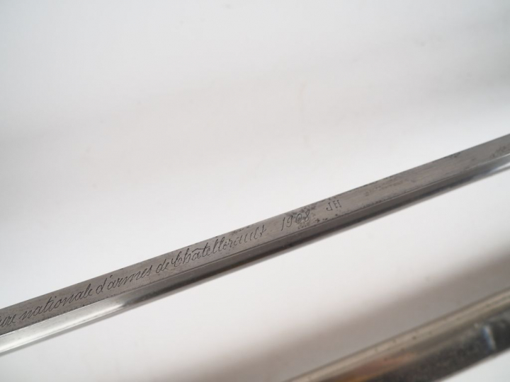 Sabre de cavalerie modèle 1896 pour officier, lame droite dos plat por