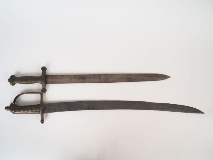 Sabre ancien régime briquet au règlement de 1767. Lame oxydée et netto