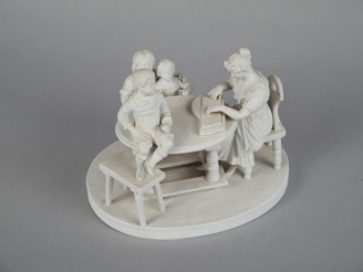 Vente aux enchères DANS LE BUREAU Groupe 1900 en biscuit "Leçon de musique"