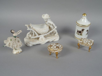 Vente aux enchères Sujet 1900 en biscuit "Le jeune jardinier", statuette en porcelaine "D