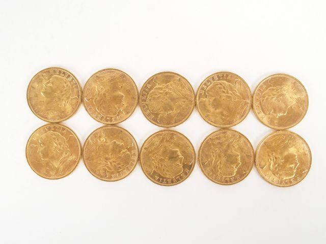 10 pièces de 20 Francs Suisse or.  Poids: 64,6gr