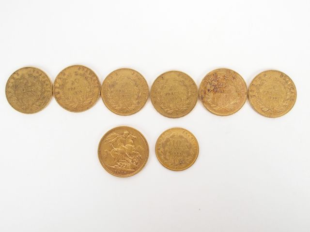 8 pièces or: -6x 20 Francs or, Napoléon III tête nue, -1 souverain or 