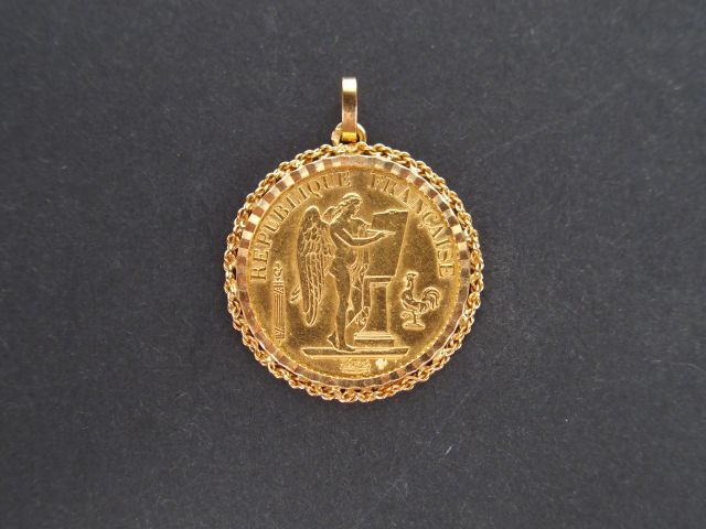 Pièce de 20 Francs or 1875-A, Dupré, montée en pendentif. Poids: 8,1gr