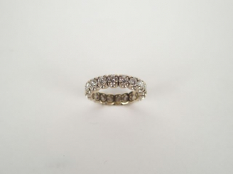 Vente aux enchères Alliance américaine monture or blanc et 18 brillants de 0,10cts enviro