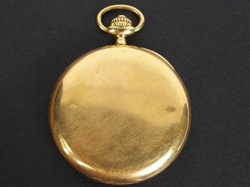 LONGINES. Montre savonnette en or jaune, mécanisme et boitiers signés 