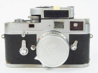 Vente aux enchères Leitz M2-1963- N°1085616 objectif Summaron 2,8/35 N°1810436 , Leicamet
