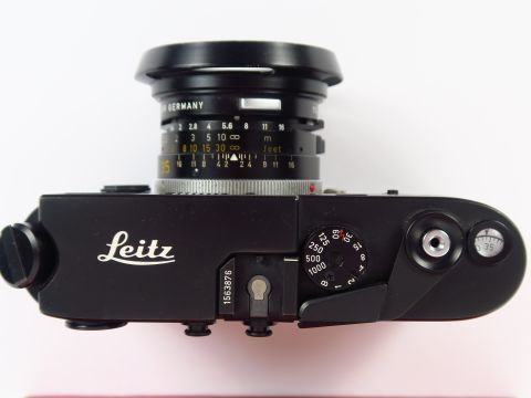 Leitz : M4P-1982- N°1563876 noir objectif Summilux 1,4/35 N° 2602957 p
