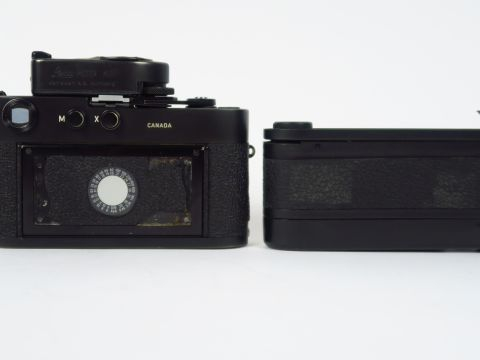 Leitz : M4-2 -1978- N° 1563876 objectif Summicron 2/35 N°2774938   Lei