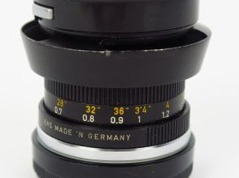 Leitz : Summicron 2/50 M noir N° 2756901, parasoleil 12575    Cond : E