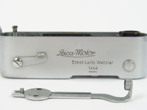 Leitz :Leica Motor 1444 Mooly chromé, cuillère de déclenchement   Cond