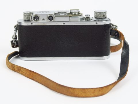 Leitz:Mallette Etgus contenant , Leica IIIa N°188774 prise synchro à b