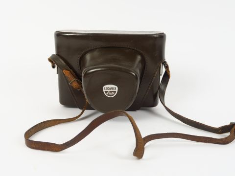 Leitz : Leicaflex SL N° 125203  objectif Summicron R 2/35  N°2936242 s