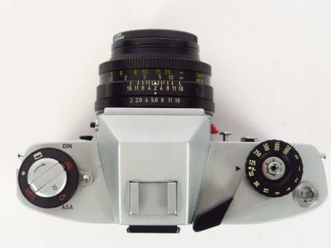 Leitz:Leicaflex SL N°1202690 objectif Summicron  R 2/50 N°2266775 sacT