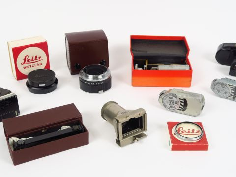 Leitz  Accessoires divers : bague Macro R 14256 étui , Télémètre Fodis