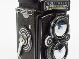 Franke  Heidecke : Rolleiflex N°1744181 objectif Planar 3,5/75 modèle 