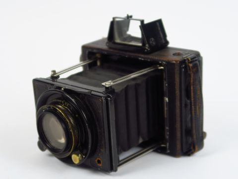 Ernemann : Klapp à tendeurs 6x9 , objectif Ernon 3,5/12cm mise au poin