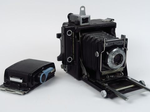 Graflex : Speed Graphic 6x9 objectif Optar 4,5/101, dos pring back, do