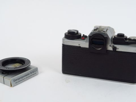 Voitgländer VSL3-E  objectif Ultron 1,8/50, bague M42-1 Cond : Bel éta